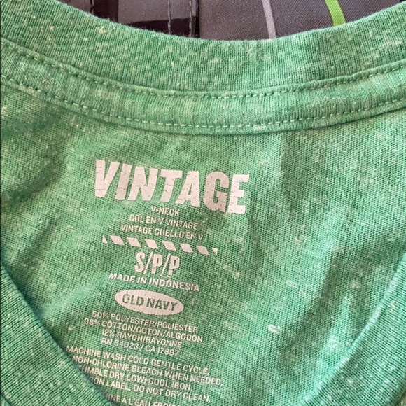 Bundle 2 Mens Small V-Neck T-Shirts Old Navy - Picture 2 of 6